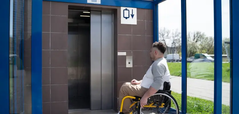 Kapalı Engelli Asansörü